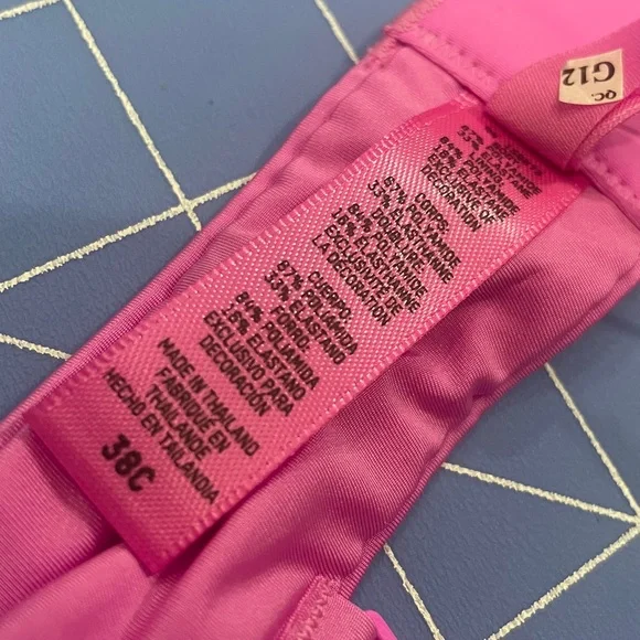 🦁SKIMS Style: No Show Molded Unlined Demi (BR-DEM-1883). - Picture 4 of 10